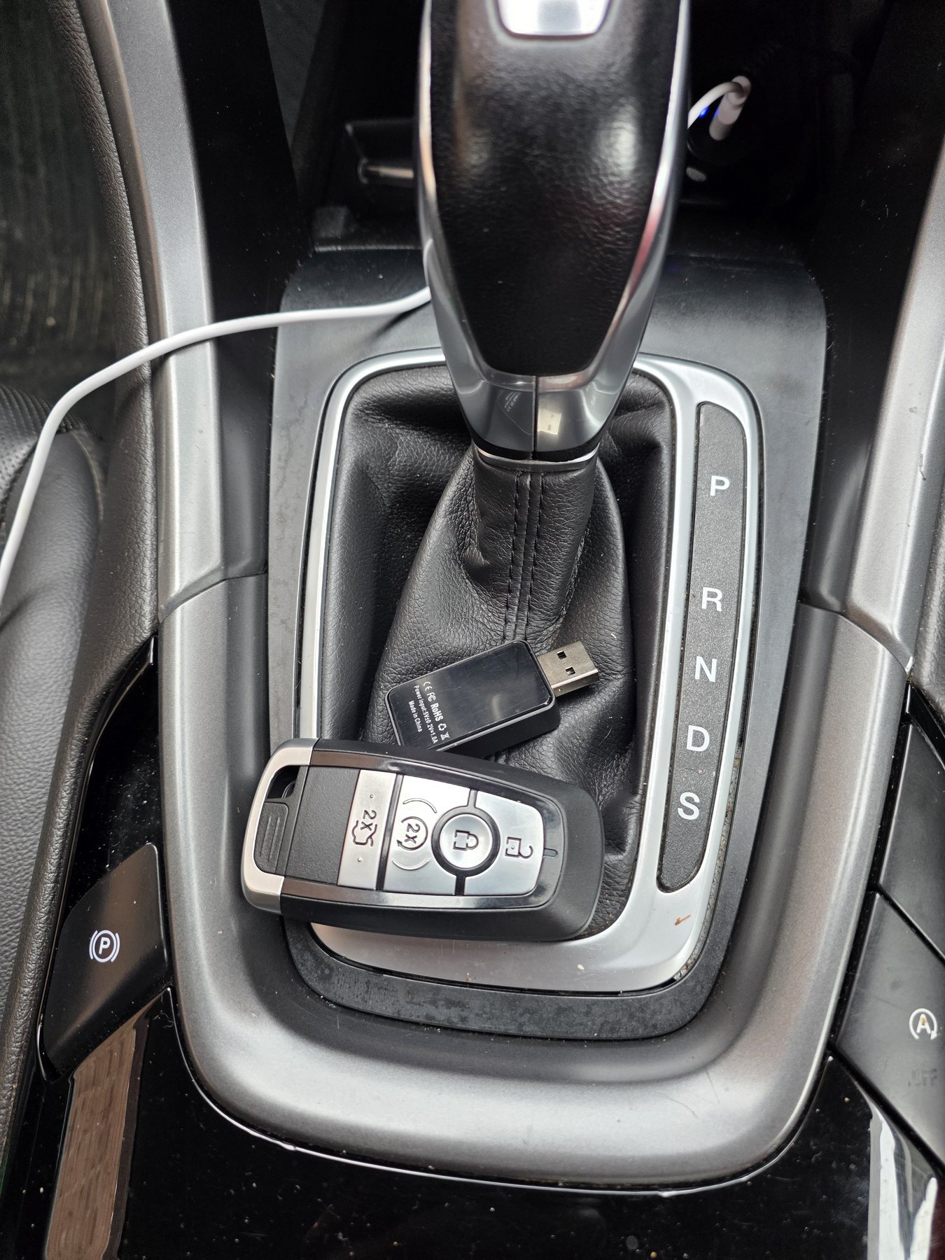 Vehicle controls work on a Ford vehicle