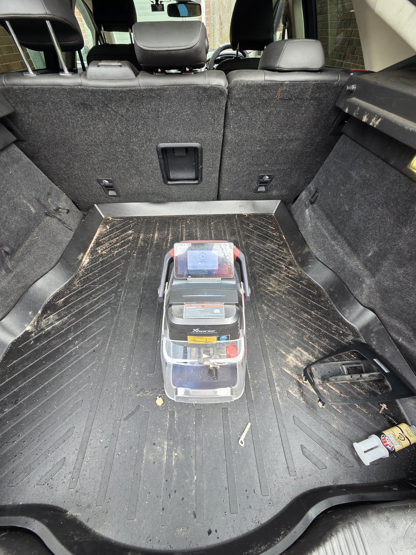 Diagnostics work on a Ford vehicle